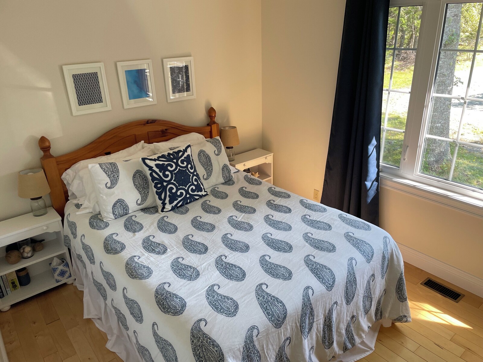 Second bedroom at Wildrose Cottage